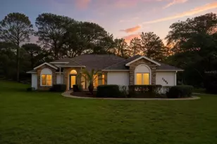 2888 W Verbena Pl, Beverly Hills, FL 34465 - Photo 2