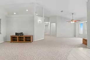 2888 W Verbena Pl, Beverly Hills, FL 34465 - Photo 12