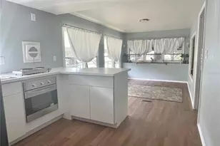 6250 Connecticut St, Zephyrhills, FL 33542 - Photo 2