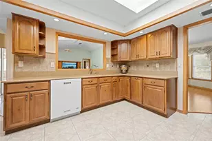 6701 Freeport Dr, Spring Hill, FL 34608 - Photo 18