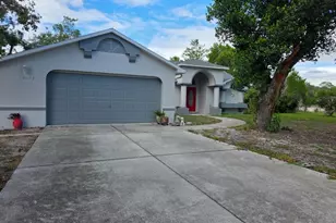 10373 Marvista Ct, Weeki Wachee, FL 34614 - Photo 1