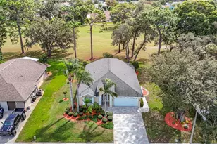 13510 Knotty Ln, Hudson, FL 34669 - Photo 6