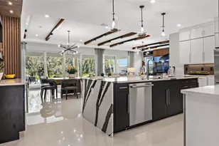 393 Douglas Hl Dr, Lady Lake, FL 32159 - Photo 10