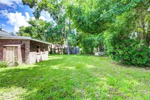 614 Powell St, Wildwood, FL 34785 - Photo 10