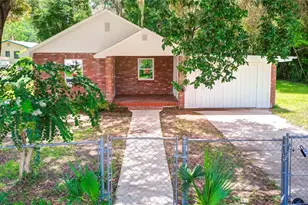 616 Powell St, Wildwood, FL 34785 - Photo 2