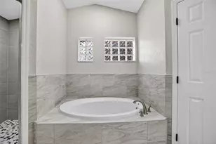 10294 Desert Sparrow Ave, Weeki Wachee, FL 34613 - Photo 22