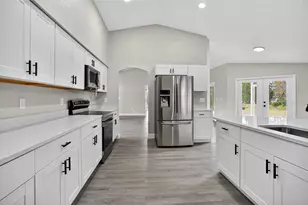 10294 Desert Sparrow Ave, Weeki Wachee, FL 34613 - Photo 8