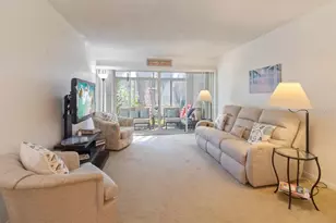 19029 US Hwy 19 N, Clearwater, FL 33764 - Photo 4