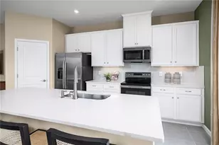 20439 Lou Angela Ln, Lutz, FL 33558 - Photo 4