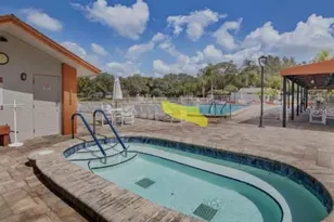 11241 Versailles Ln, Port Richey, FL 34668 - Photo 32