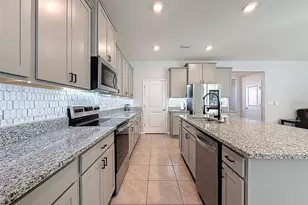 3797 Autumn Amber Dr, Spring Hill, FL 34609 - Photo 12