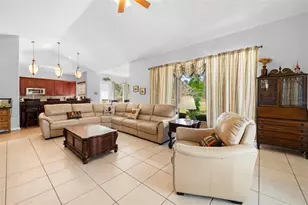 11200 Woodland Waters Blvd, Weeki Wachee, FL 34613 - Photo 26