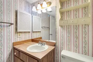 11204 Pembridge Ct, Port Richey, FL 34668 - Photo 20