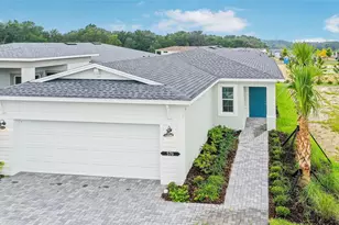 570 Hammock Oaks Blvd, Lady Lake, FL 32159 - Photo 1
