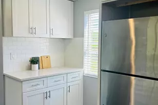 2013 Finland Dr, Spring Hill, FL 34609 - Photo 8