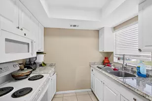 9539 Fieldview Cir, Thonotosassa, FL 33592 - Photo 6