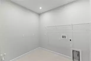 956 Club Cresswind Dr, Lady Lake, FL 32159 - Photo 32