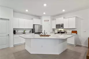 31511 Ancient Sage Rd, Wesley Chapel, FL 33545 - Photo 4