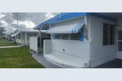 10909 Freedom Drive, Port Richey, FL 34668 - Photo 14