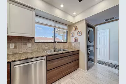 9981 Eagles Point Circle #4, Port Richey, FL 34668 - Photo 14