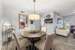 300 S Florida Ave, Tarpon Springs, FL 34689 - Photo 10