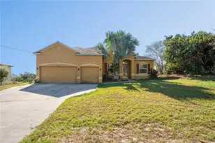 12434 Fish Cove Dr, Spring Hill, FL 34609 - Photo 1