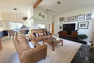 9446 Ashley Dr, Weeki Wachee, FL 34613 - Photo 16