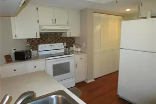 3968 Sailmaker Ln, Holiday, FL 34691 - Photo 10