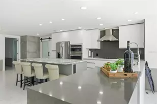 11982 W Bayshore Dr, Crystal River, FL 34429 - Photo 12