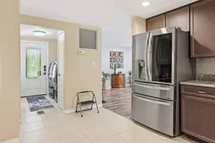 8156 Baycrest Dr, Brooksville, FL 34613 - Photo 12