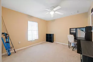 11006 Canary Ave, Weeki Wachee, FL 34613 - Photo 12