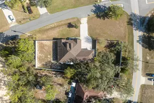11006 Canary Ave, Weeki Wachee, FL 34613 - Photo 22