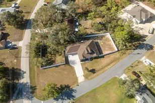 11006 Canary Ave, Weeki Wachee, FL 34613 - Photo 24