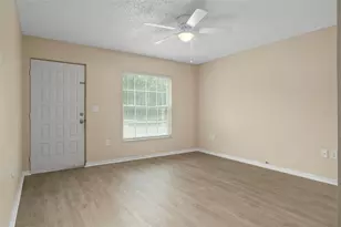 1240 Sylvia Ave, Spring Hill, FL 34606 - Photo 6