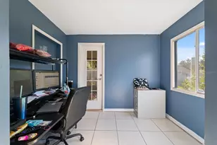 24138 Twin Ct, Land O Lakes, FL 34639 - Photo 12