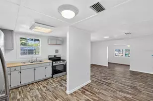 37916 Tucker Rd, Zephyrhills, FL 33542 - Photo 30