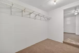 37916 Tucker Rd, Zephyrhills, FL 33542 - Photo 42