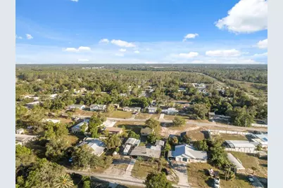 7002 Eisenhower Street, Weeki Wachee, FL 34613 - Photo 32