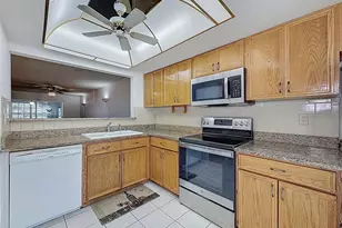 11403 Versailles Ln, Port Richey, FL 34668 - Photo 20