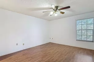 11403 Versailles Ln, Port Richey, FL 34668 - Photo 40
