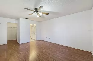 11403 Versailles Ln, Port Richey, FL 34668 - Photo 14