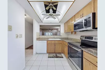 11403 Versailles Lane #E, Port Richey, FL 34668 - Photo 6