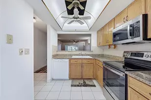 11403 Versailles Ln, Port Richey, FL 34668 - Photo 10