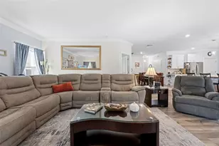 18062 Malibar Rd, Weeki Wachee, FL 34614 - Photo 10