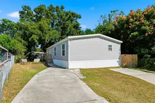 5819 Sunshine Park Dr, New Port Richey, FL 34652 - Photo 2