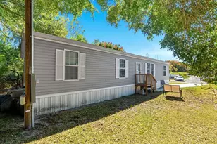 5819 Sunshine Park Dr, New Port Richey, FL 34652 - Photo 6