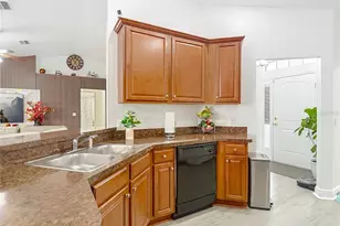 13108 Oneida St, Spring Hill, FL 34609 - Photo 18