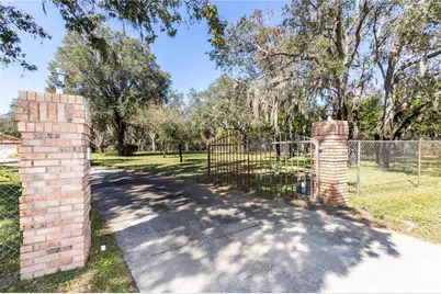 10837 Osceola Drive, New Port Richey, FL 34654 - Photo 6