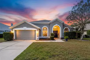 890 Crestridge Cir, Tarpon Springs, FL 34688 - Photo 2