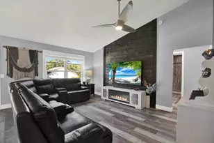 7837 Hardwick Dr, New Port Richey, FL 34653 - Photo 2